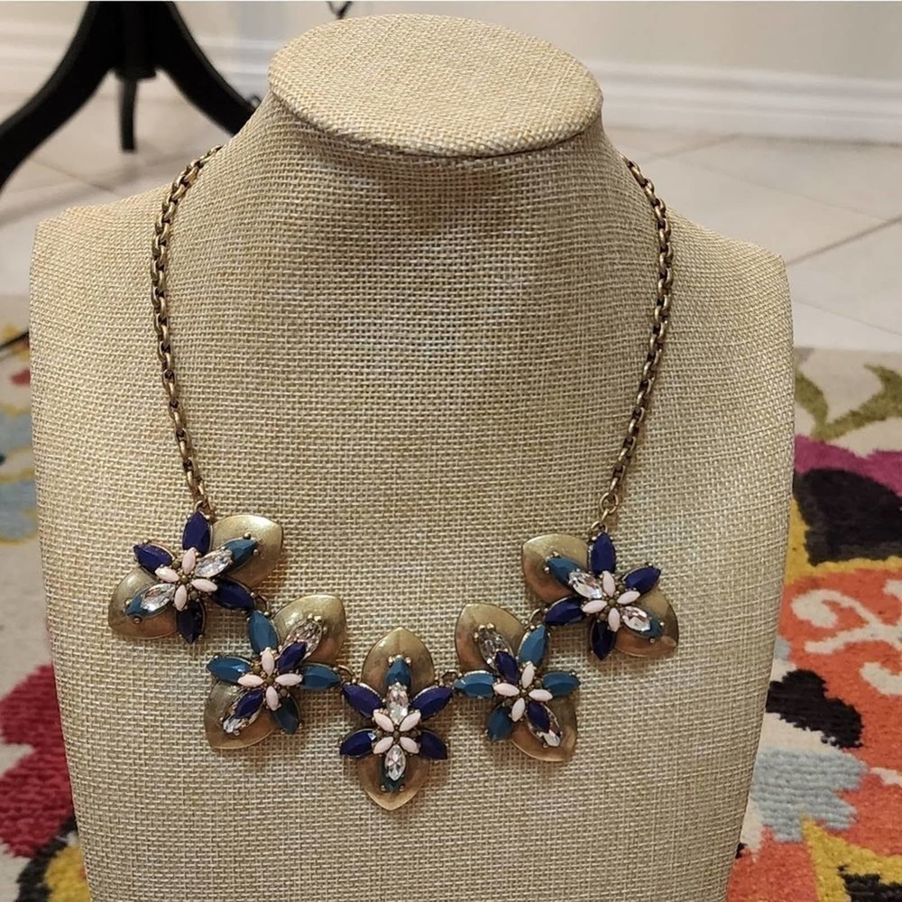 J. Crew blue, teal, and pale pink jeweled statement necklace new!!!